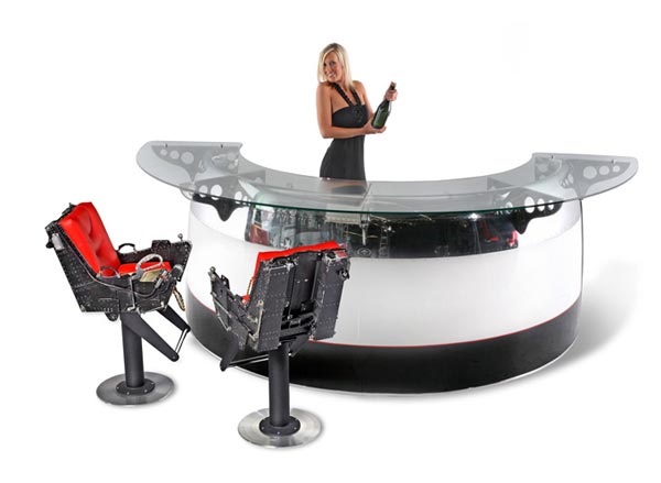 เปลี่ยนชิ้นส่วนเครื่องบินเหินฟ้า ให้เป็นเฟอร์นิเจอร์ล้ำสมัย เปลี่ยนชิ้นส่วนเครื่องบินเหินฟ้า ให้เป็นเฟอร์นิเจอร์ล้ำสมัย