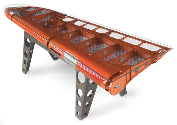 เปลี่ยนชิ้นส่วนเครื่องบินเหินฟ้า ให้เป็นเฟอร์นิเจอร์ล้ำสมัย เปลี่ยนชิ้นส่วนเครื่องบินเหินฟ้า ให้เป็นเฟอร์นิเจอร์ล้ำสมัย