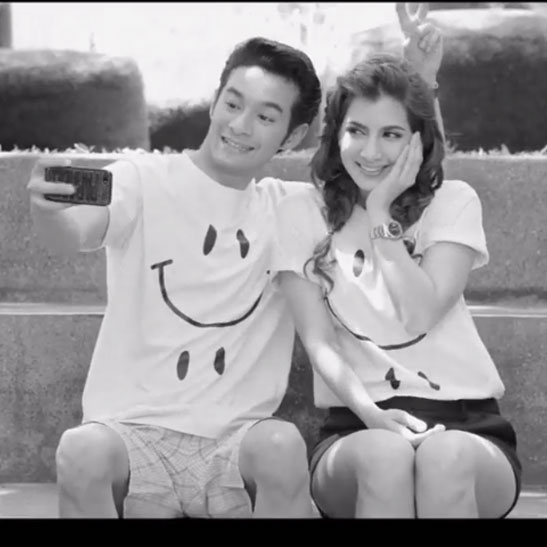 ปาร์ตี้สละโสด เปิ้ล ภารดี-นิว เชื้อชาติ ร่วมเฮก่อนแต่งงาน 25 ต.ค.