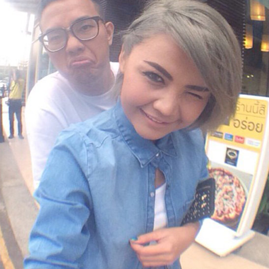 ตั๊กแตน ชลดา ย้อมผมสีเทา ลุคใหม่ไฉไลมั้ยคะ