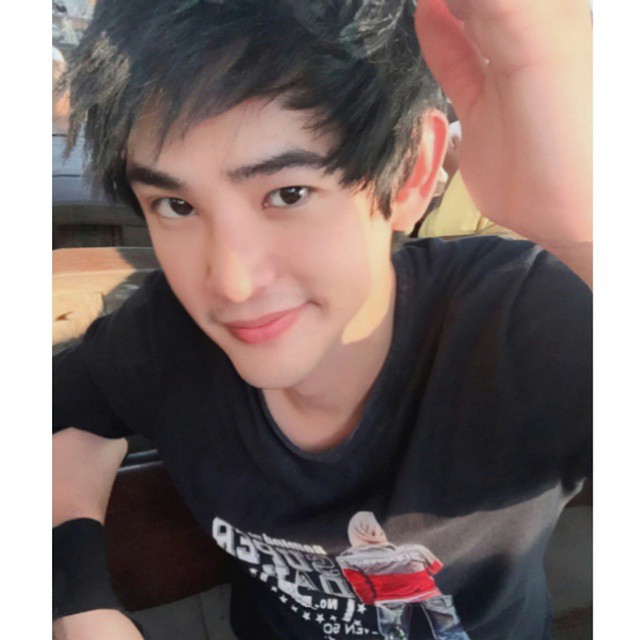 ยีนส์ ธนธร ศวัสกร ยีนส์ ธนธร ศวัสกร