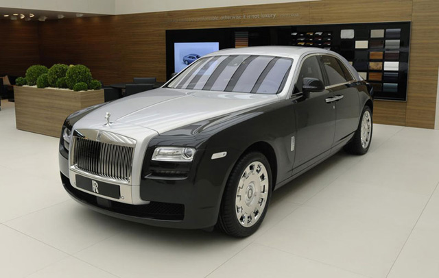 Roll-Royce Ghost Roll-Royce Ghost