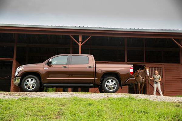 Toyota Tundra รุ่นปี 2014 Toyota Tundra รุ่นปี 2014