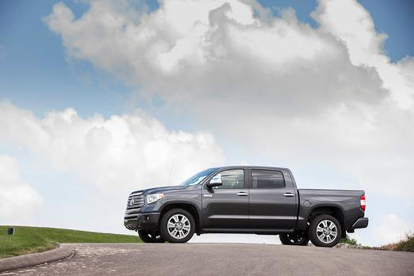 Toyota Tundra รุ่นปี 2014 Toyota Tundra รุ่นปี 2014