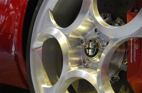 Alfa Romeo รุ่นเปิดประทุน Alfa Romeo รุ่นเปิดประทุน