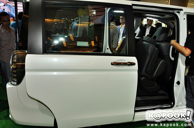 Honda Step Wagon Spada 2013 Honda Step Wagon Spada 2013