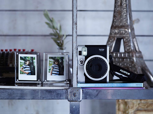 Fujifilm Instax mini 90 Neo Classic Fujifilm Instax mini 90 Neo Classic