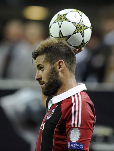 นักฟุตบอลที่ไว้หนวด นักฟุตบอลที่ไว้หนวด