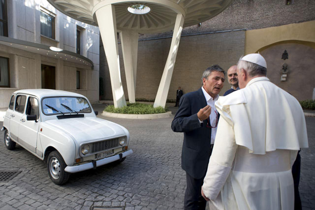 Renault 4 รุ่นปี 1984 Renault 4 รุ่นปี 1984