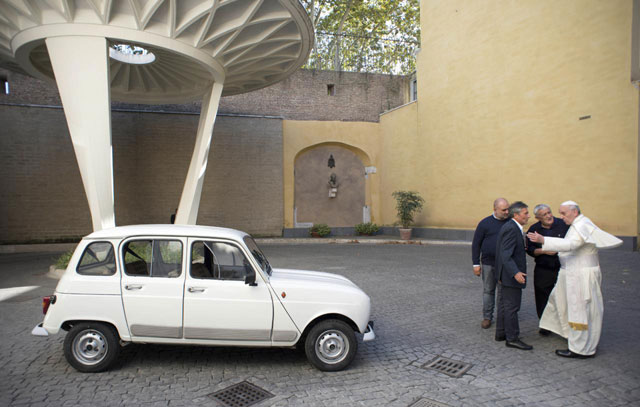 Renault 4 รุ่นปี 1984 Renault 4 รุ่นปี 1984