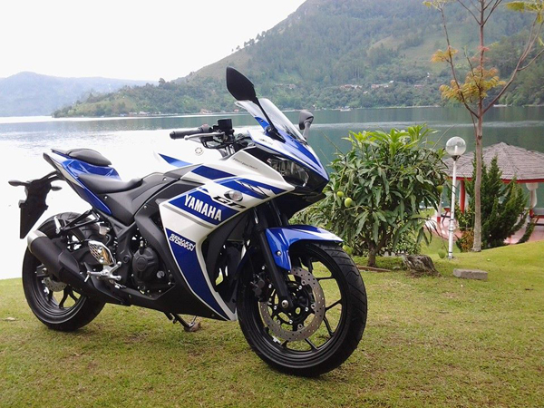 Yamaha R25 Yamaha R25