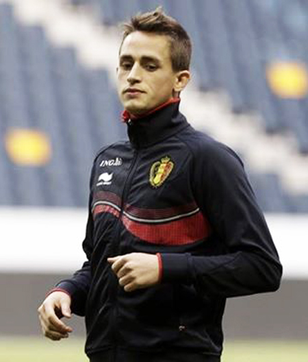 อัดนาน ยานูซาจ อัดนาน ยานูซาจ