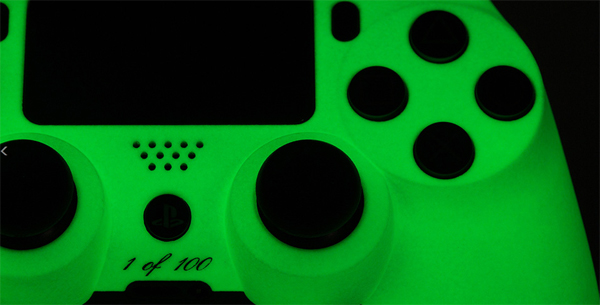 Sony DualShock 4 Glow Sony DualShock 4 Glow