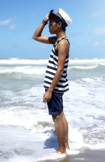 เสื้อผ้าผู้ชายลายขวาง เสื้อผ้าผู้ชายลายขวาง