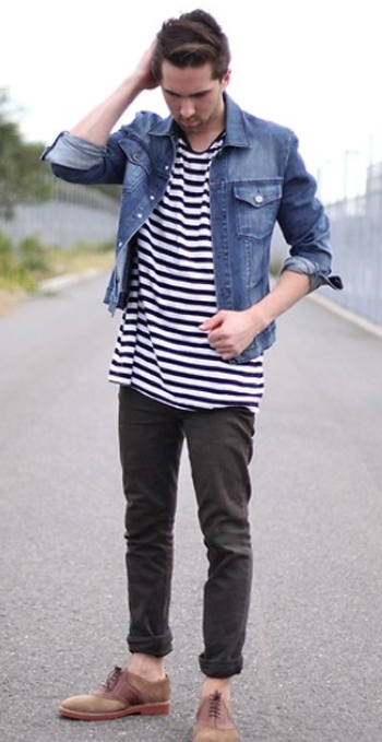 เสื้อผ้าผู้ชายลายขวาง เสื้อผ้าผู้ชายลายขวาง