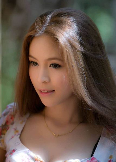 เด็กเสิร์ฟร้านลาบที่เชียงใหม่ เด็กเสิร์ฟร้านลาบที่เชียงใหม่