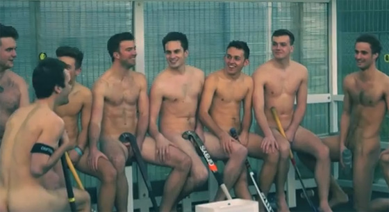 ทีมฮอกกี้ชายในอังกฤษเปลือยกายแข่ง ทีมฮอกกี้ชายในอังกฤษเปลือยกายแข่ง