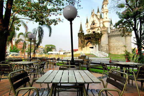 Bangkok Brass Pub&Restaurant Bangkok Brass Pub&Restaurant