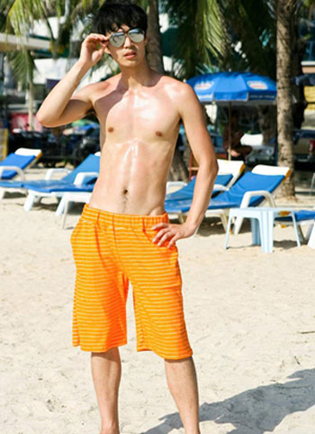 เเฟชั่นชุดว่ายน้ำ เเฟชั่นชุดว่ายน้ำ