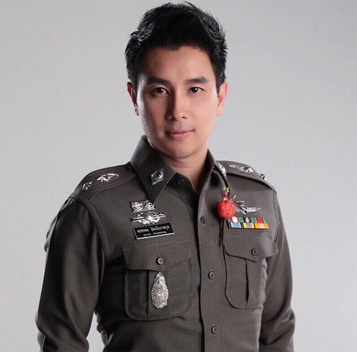 ตำรวจหล่อ ตำรวจหล่อ