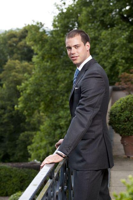 เจ้าชายรูปหล่อ เจ้าชายรูปหล่อ