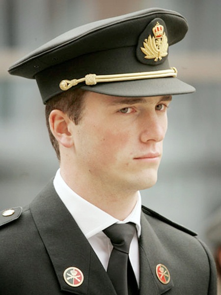 เจ้าชายรูปหล่อ เจ้าชายรูปหล่อ