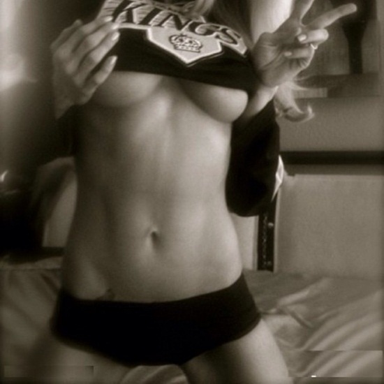 Underboob Selfies Underboob Selfies