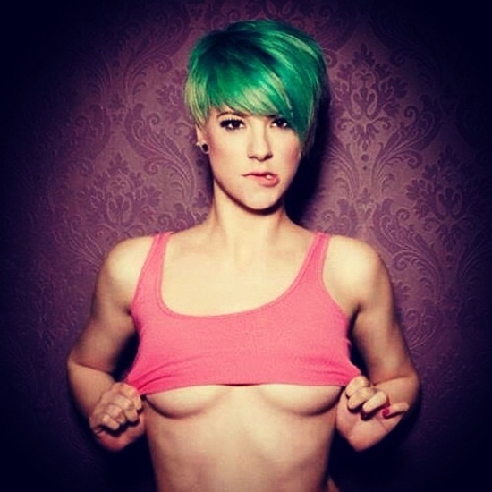 Underboob Selfies Underboob Selfies