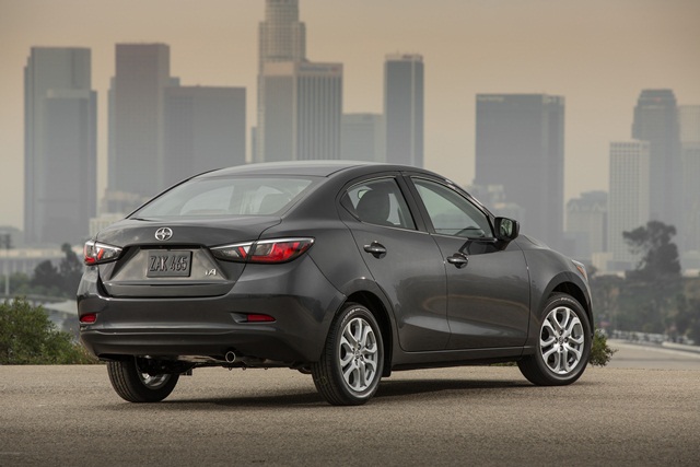 Scion iA Scion iA