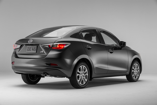 Scion iA Scion iA