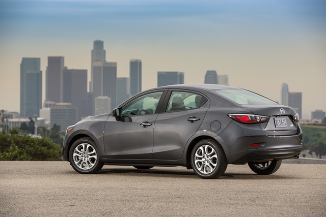Scion iA Scion iA