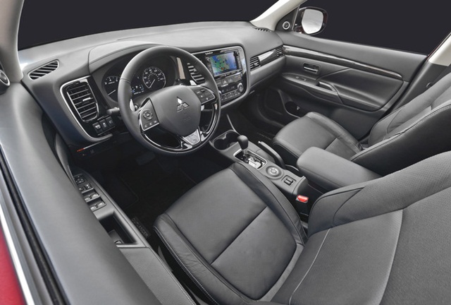 Mitsubishi Outlander Mitsubishi Outlander
