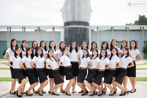 เผยโฉม หนุ่มหล่อ สาวสวย ผู้นำเชียร์ ม.อ. 57 เผยโฉม หนุ่มหล่อ สาวสวย ผู้นำเชียร์ ม.อ. 57
