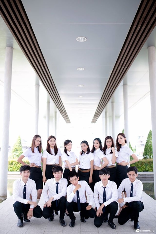 เผยโฉม หนุ่มหล่อ สาวสวย ผู้นำเชียร์ ม.อ. 57 เผยโฉม หนุ่มหล่อ สาวสวย ผู้นำเชียร์ ม.อ. 57