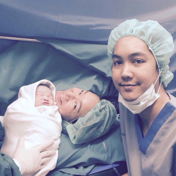 พลอย รัตนรัตน์ คลอดลูกชาย ตั้งชื่อ น้องตน พลอย รัตนรัตน์ คลอดลูกชาย ตั้งชื่อ น้องตน