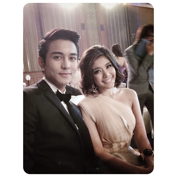 นุ่น ศิรพันธ์-ณเดชน์ ซิวดารายอดเยี่ยม ขุนศึก คว้าละครยอดเยี่ยม รางวัลนาฏราช 2555