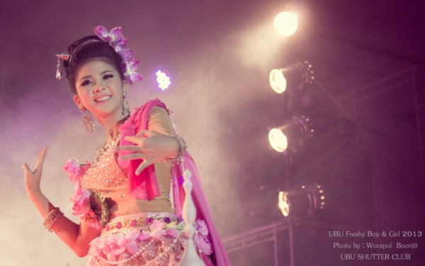 นุ-ส้มโอ คว้าตำแหน่ง UBU Freshy Boys & Girls 2013