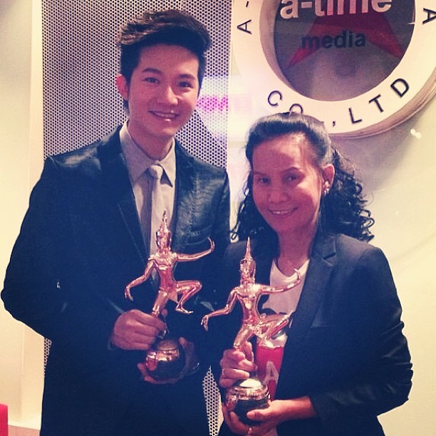 นุ่น ศิรพันธ์-ณเดชน์ ซิวดารายอดเยี่ยม ขุนศึก คว้าละครยอดเยี่ยม รางวัลนาฏราช 2555