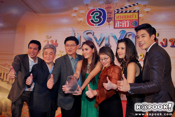 จัดเต็ม! งานเลี้ยง วันแรงเงาแห่งชาติ นักแสดงเข้าร่วมคับคั่ง