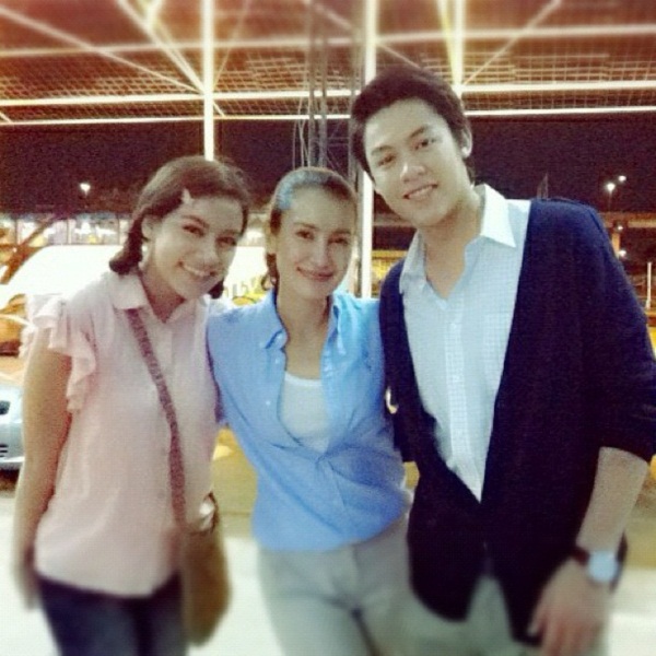ภาพเบื้องหลัง ปัญญาชนก้นครัว ฮา ๆ ปนน่ารัก