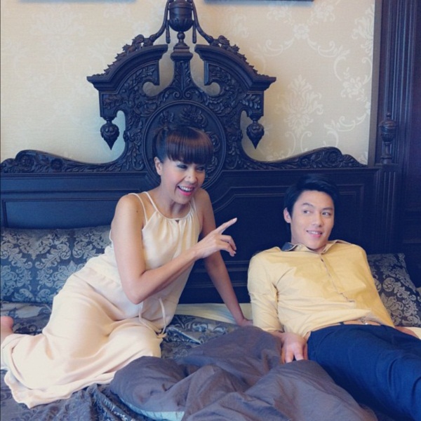 ภาพเบื้องหลัง ปัญญาชนก้นครัว ฮา ๆ ปนน่ารัก