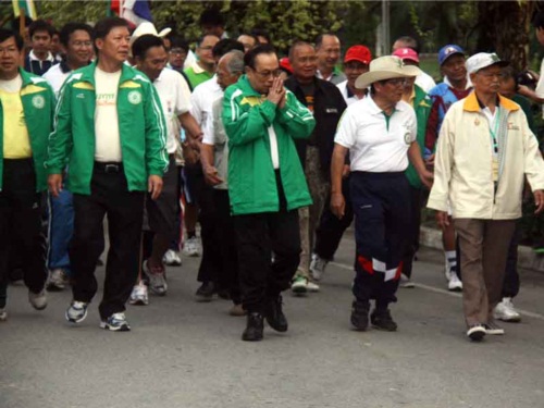 แม่โจ้ จัดงานเดิน-วิ่งการกุศลแม่โจ้-สันทราย 2555