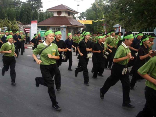 แม่โจ้ จัดงานเดิน-วิ่งการกุศลแม่โจ้-สันทราย 2555