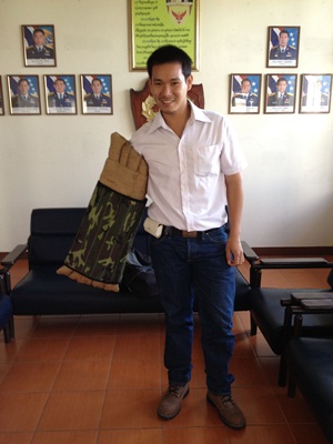ปลอกแขนฝึกสุนัข นวัตกรรมต่อยอดจากเสื้อเกราะกันกระสุน
