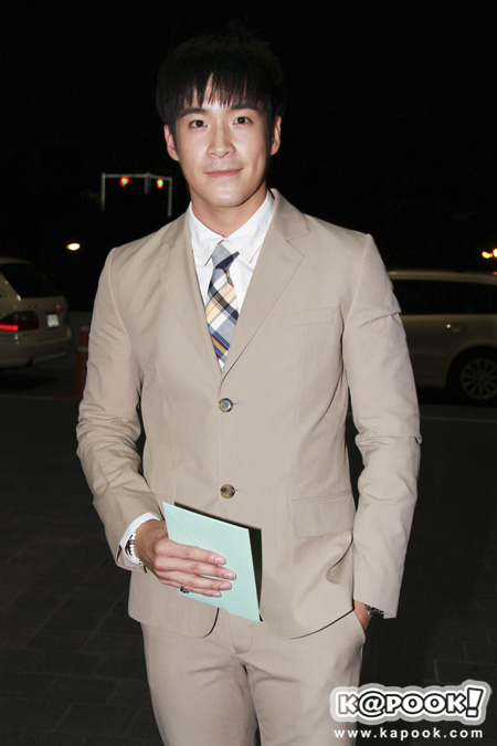 เบนซ์ มิค แต่งงาน เบนซ์ มิค แต่งงาน