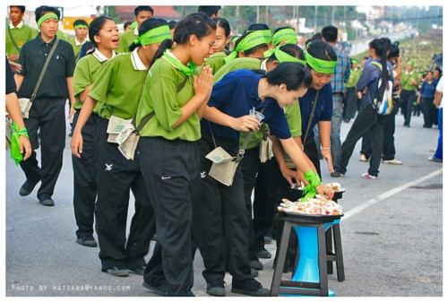 แม่โจ้ จัดงานเดิน-วิ่งการกุศลแม่โจ้-สันทราย 2555