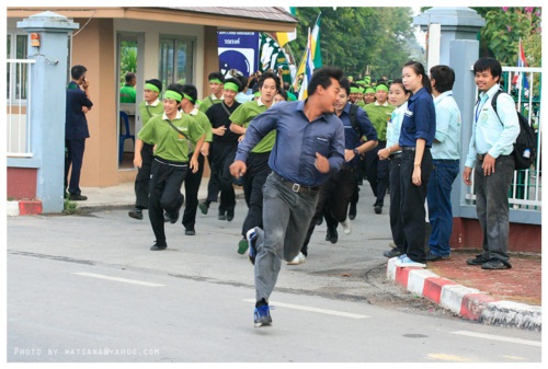 แม่โจ้ จัดงานเดิน-วิ่งการกุศลแม่โจ้-สันทราย 2555