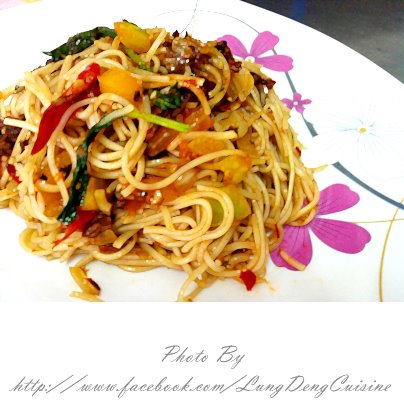 เสิร์ฟความอร่อย ด้วยหมี่ซั่วหอยลายพริกเผารสแซ่บ