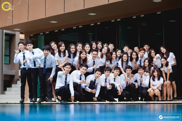 เผยโฉม หนุ่มหล่อ สาวสวย ผู้นำเชียร์ ม.อ. 57 เผยโฉม หนุ่มหล่อ สาวสวย ผู้นำเชียร์ ม.อ. 57
