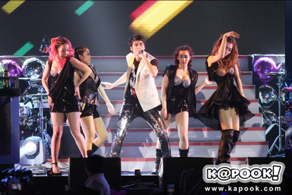 คอนเสิร์ต 3 ทหารเสือสาว limited edition live show จัดหนักความสนุก